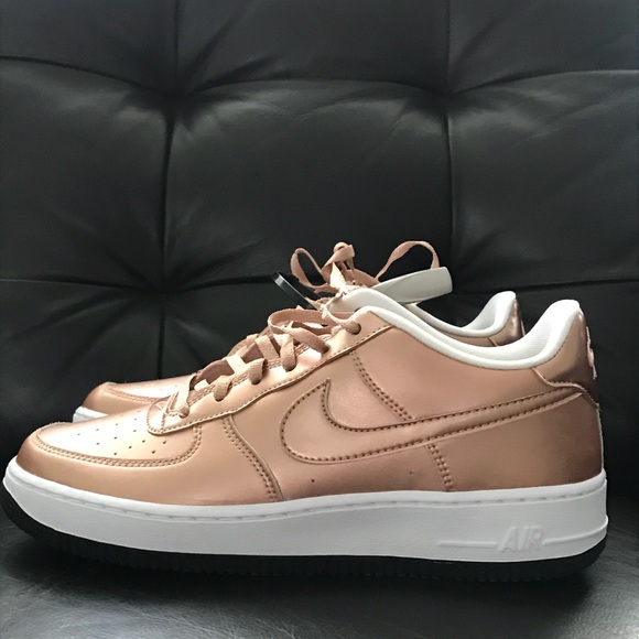 Air Force 1 Rose Gold Metallic Size 7y women’s 8.5 - Picture 2 of 7